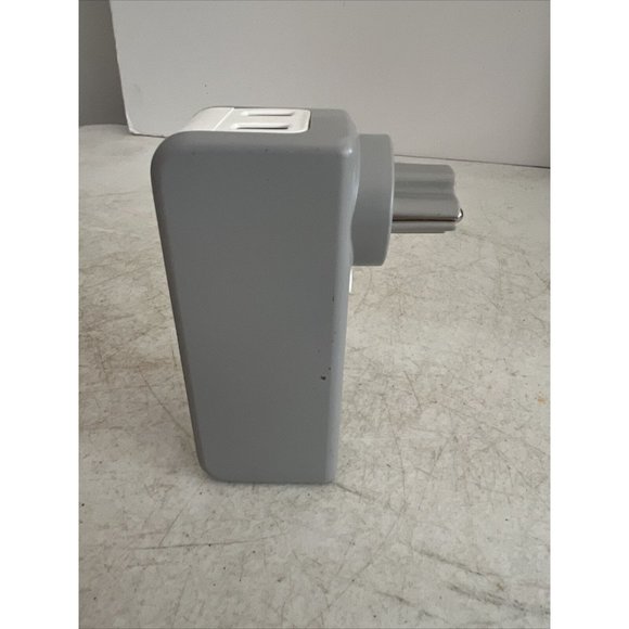 Belkin BZ103050-TVL Mini Surge Protector with USB Charger, used - Picture 5 of 10